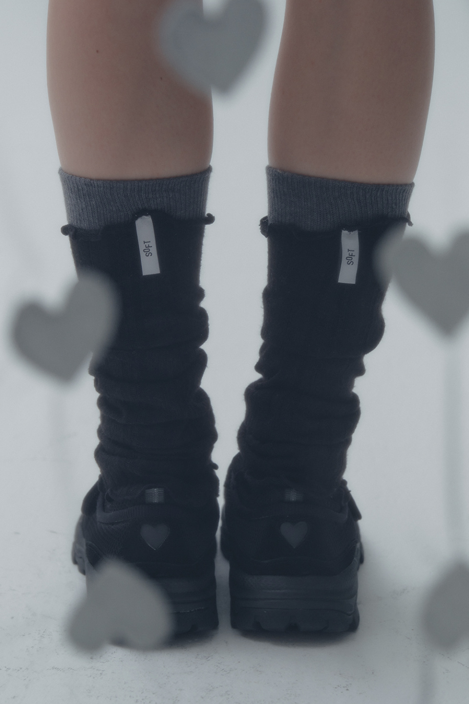 MUSINSA | SOFTSEOUL HATSUKOI SNEAKERS [BLACK]
