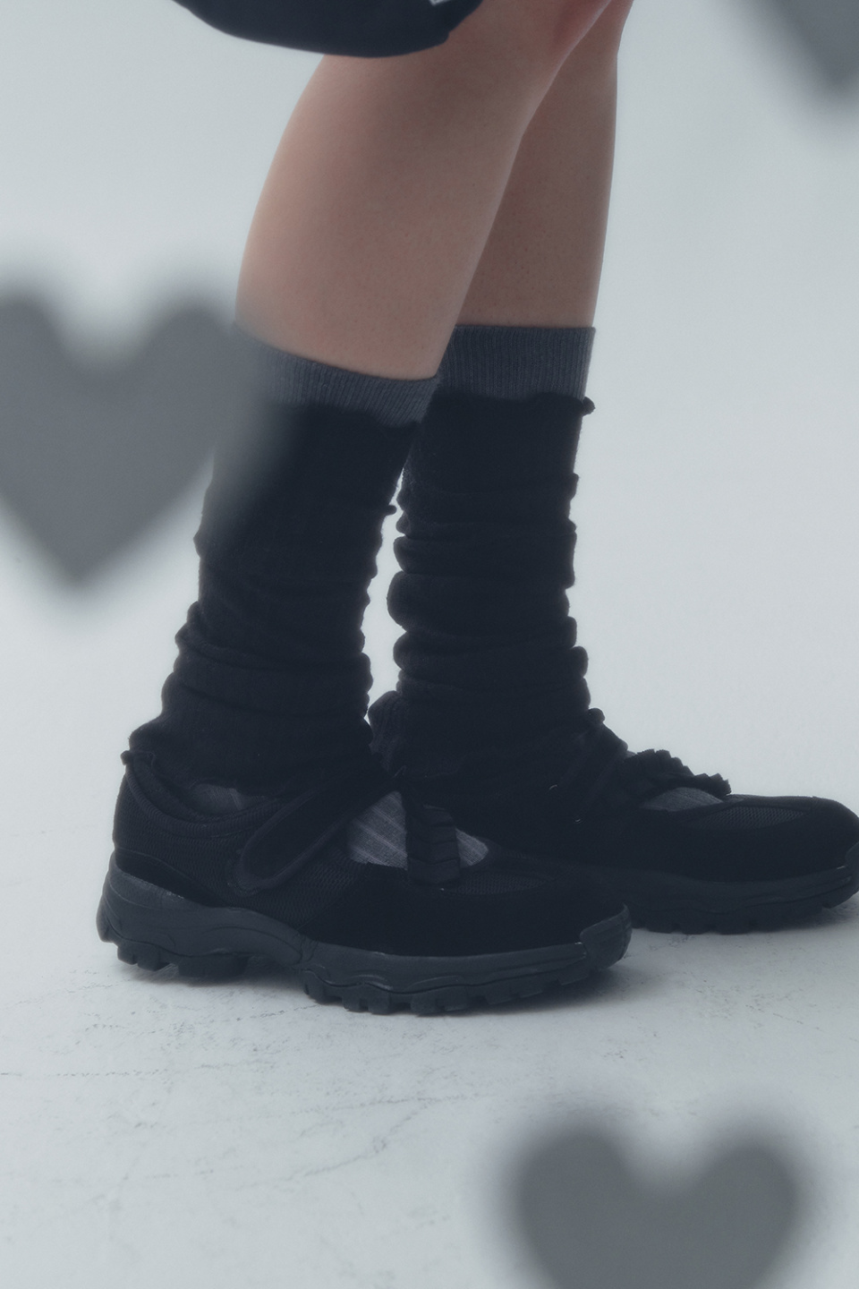 MUSINSA | SOFTSEOUL HATSUKOI SNEAKERS [BLACK]