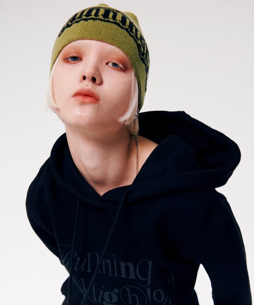 SKULL LOGO JACQUARD BEANIE [OLIVE]