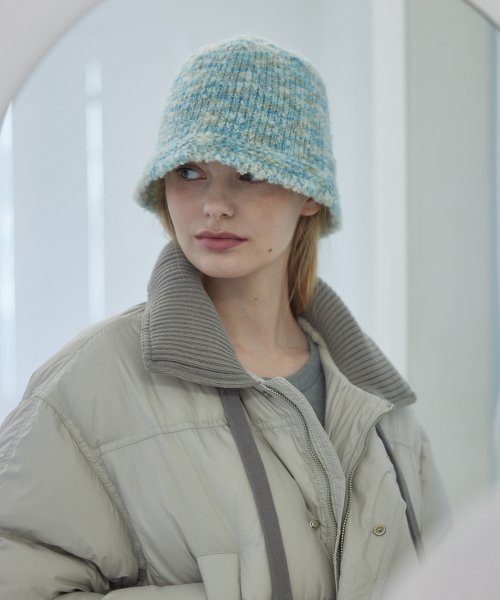 Bubble Gum Bucket Hat (Mint Gray)