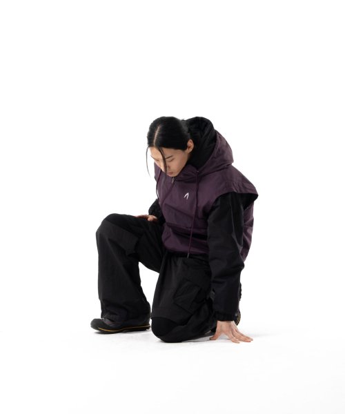 Stretched Knee Slit Cargo Pants (Black)