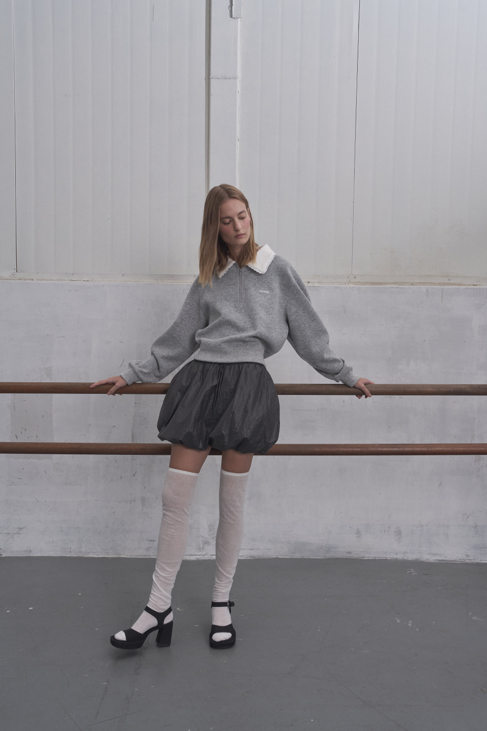그로브(GROVE) GRVR SPORTS_LACE COLLAR SWEAT SHIRTS (GRVR SPORTS_레이스카라 스웻셔츠 ...