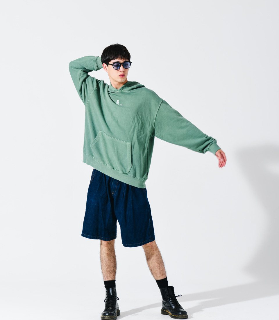 바쥬비쥬(BAJOO BIJOO) Cat Logo Embroidery Pigment Hoodie [Green] - 사이즈 & 후기 ...