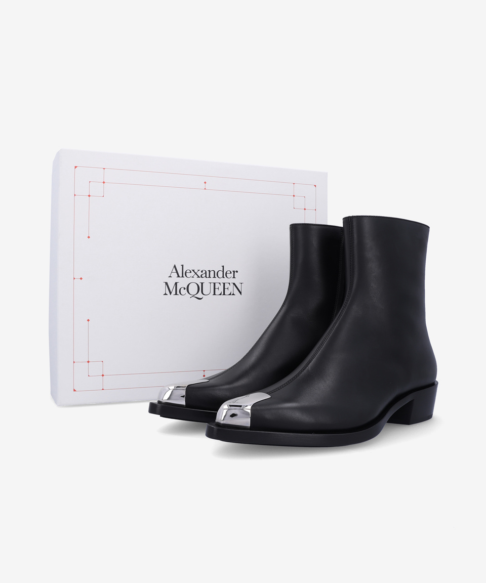 ALEXANDER MCQUEEN ラウントフレムサンクラス 821696J0749 5124 Sunglasses with skull motif Alexander McQueen