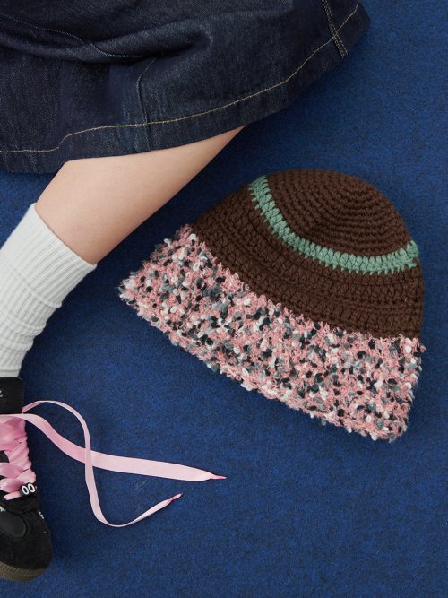 Fluffy Ring Crochet Hat (Brown)