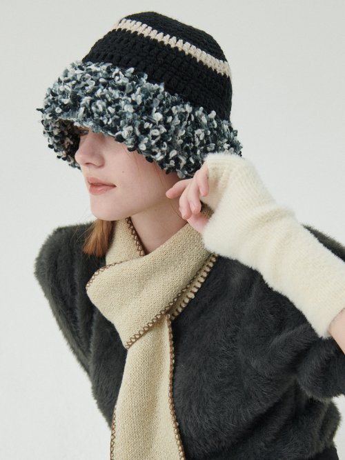 Fluffy Ring Crochet Hat (Black)