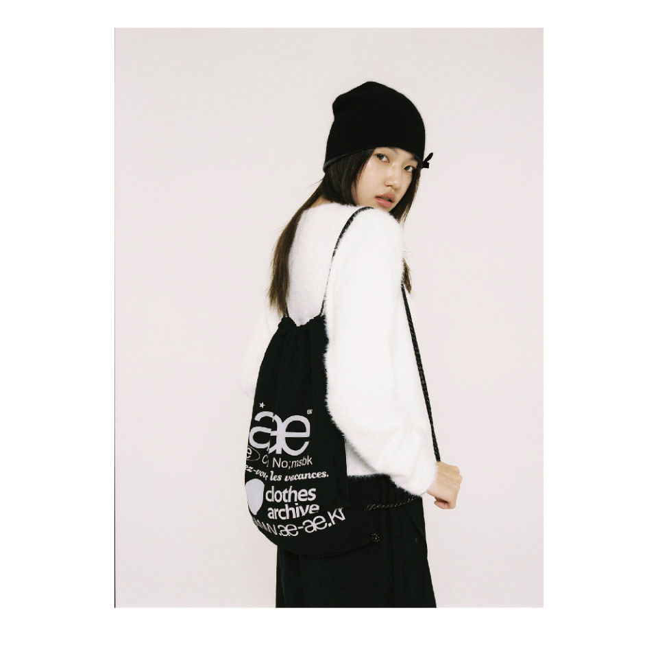 MUSINSA公式 | AEAE Web Logo Gym Sack -[BLACK]