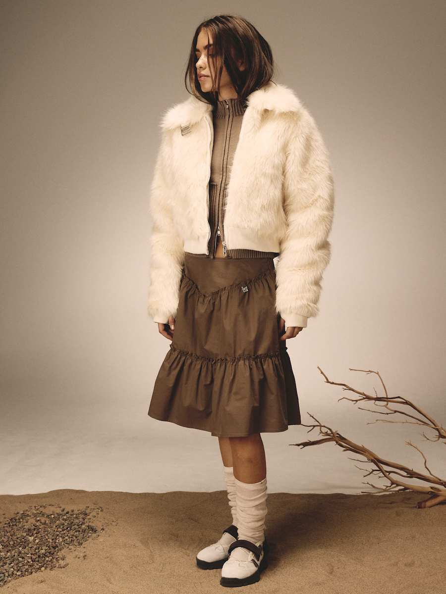 アウターその他 GLOWNY LIVAN FUR JACKET IVORY MUSINSA公式 | GLOWNY LIVAN FUR JACKET (IVORY)