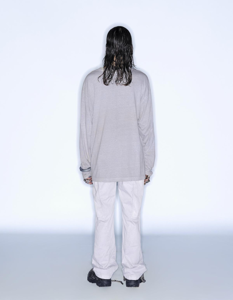 DIRTY BLEACHED CROSS EMBROIDERY L/S TEE_DIRTY GREY