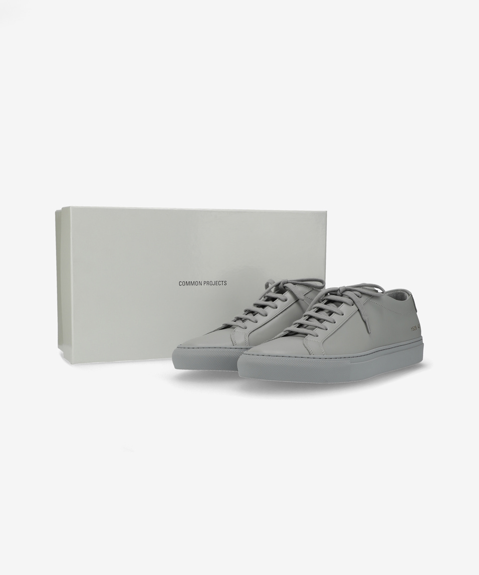 COMMON PROJECTS オリシナルアキレスロトッフスニカ 【関税込】 Anello Minor 32-in Pendant – Kuzco Lighting