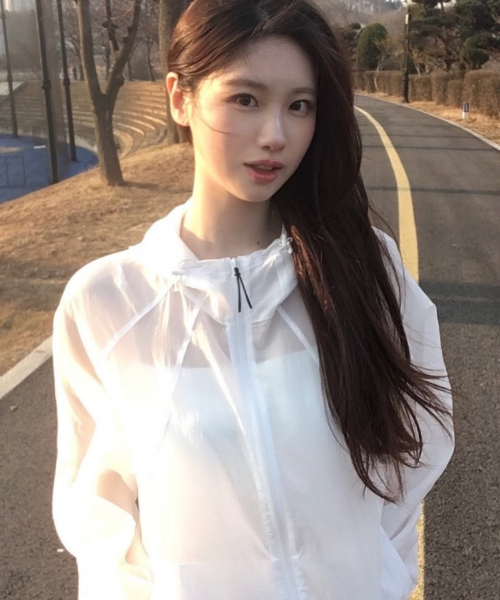 Ultra-Light Raglan Windbreaker_White_OL261