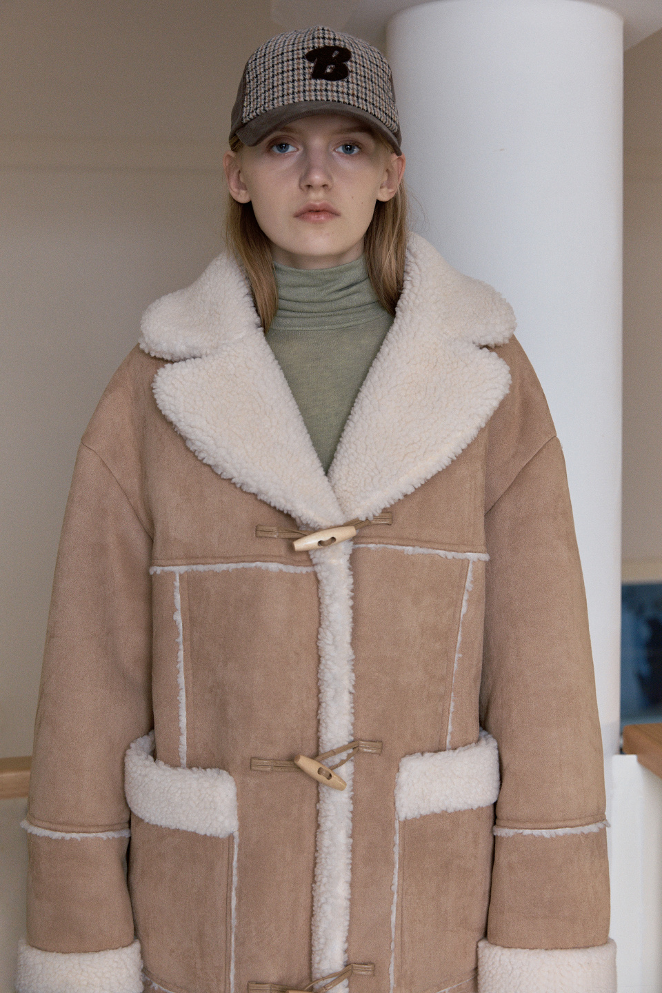 MUSINSA | SINOON OVERSIZED SHEARLING JACKET (BEIGE)