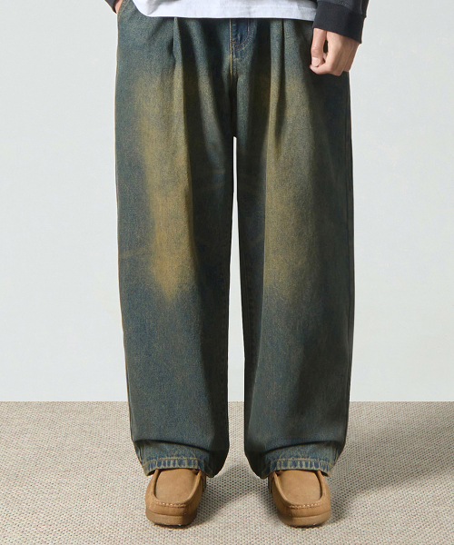 ASI ESSENTIAL ONE-TUCK WIDE DENIM PANTS_YELLOW WASHING