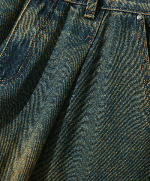 ASI ESSENTIAL ONE-TUCK WIDE DENIM PANTS_YELLOW WASHING
