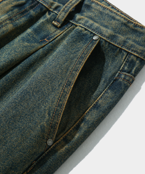 ASI ESSENTIAL ONE-TUCK WIDE DENIM PANTS_YELLOW WASHING