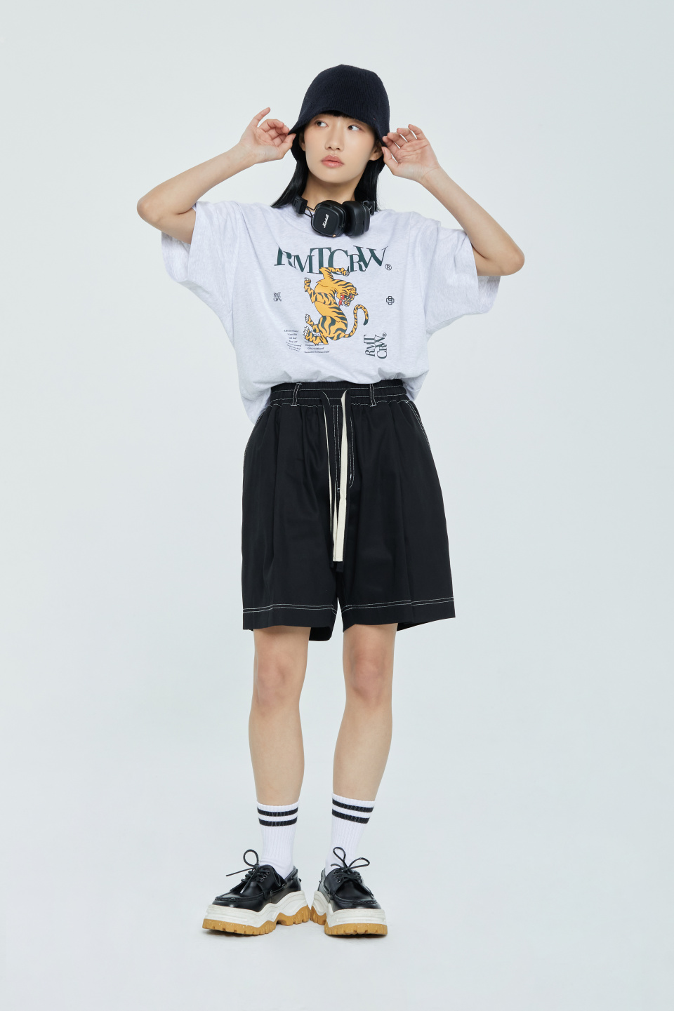 【ROMANTIC CROWN】24SU★ SHINING BOLD LOGO TEE SHIRT SHINING BOLD LOGO TEE SHIRT - ROMANTIC CROWN | 60% - Asian