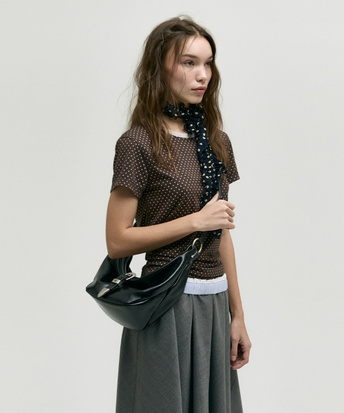 BELTED HOBO MEDIUM_black glossy plain