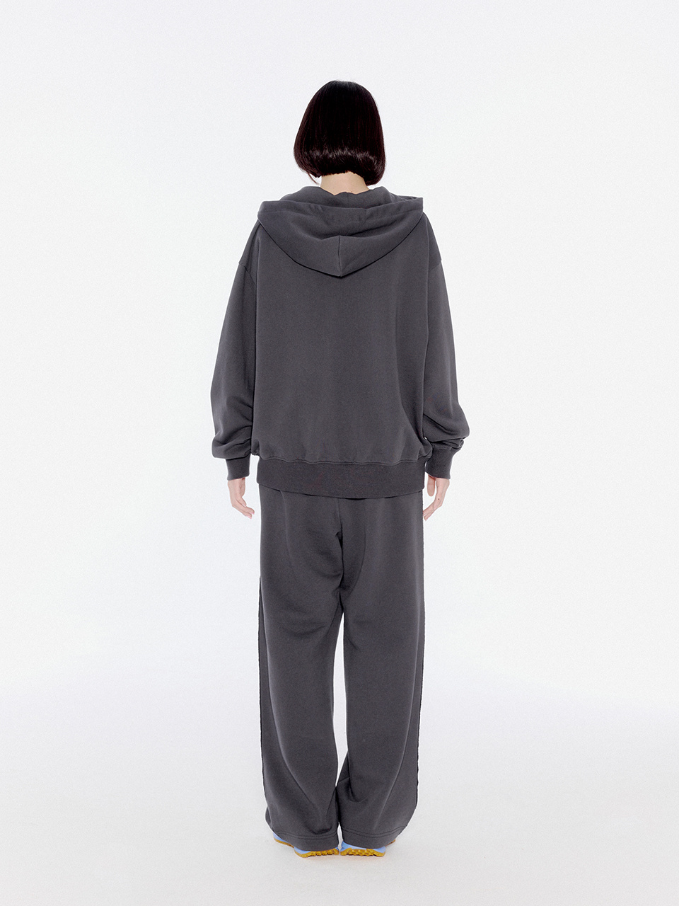 유희(YOUHEE) RIBBON DETAIL HOOD ZIP-UP CHARCOAL - 사이즈
