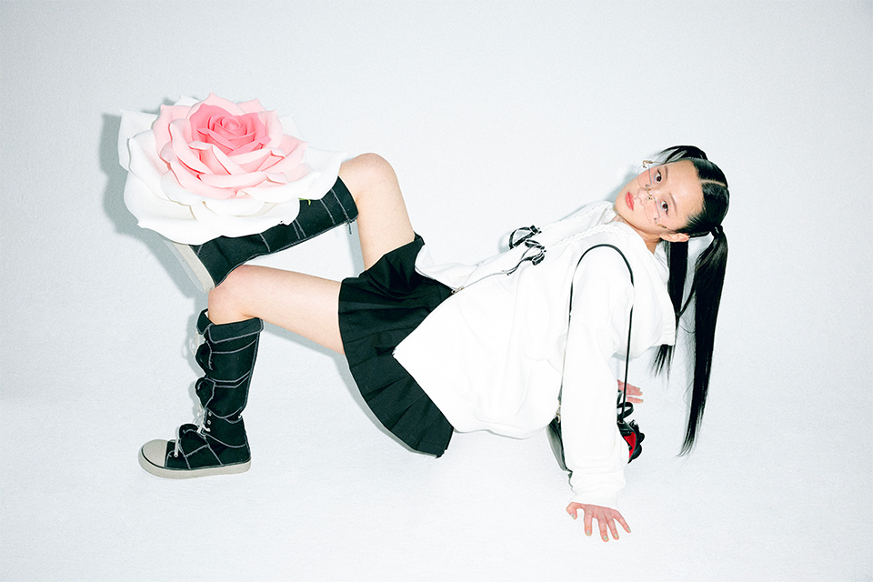 ★24-25FW新作★YOUHEE★FLOWER CORSAGE MINI DRESS 产品_2.jpg