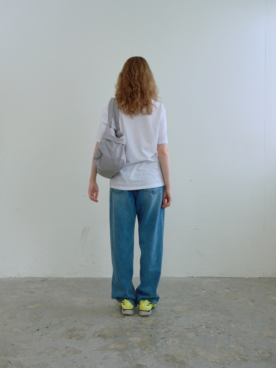 MUSINSA | ENZO BLUES Pixel Logo Shoulder Bag (Light Grey)