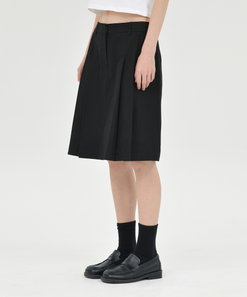 W Pleats Skirt, Black