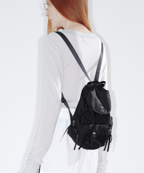 BERRY POCKET BACKPACK - BLACK