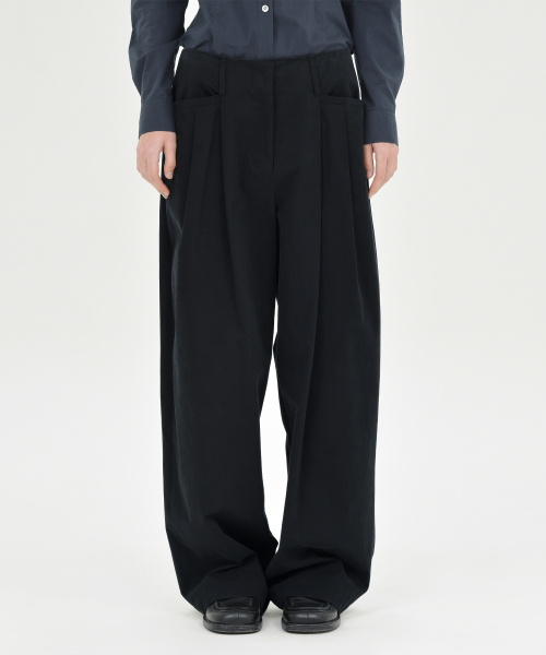 W 2 Tuck Pants, Black