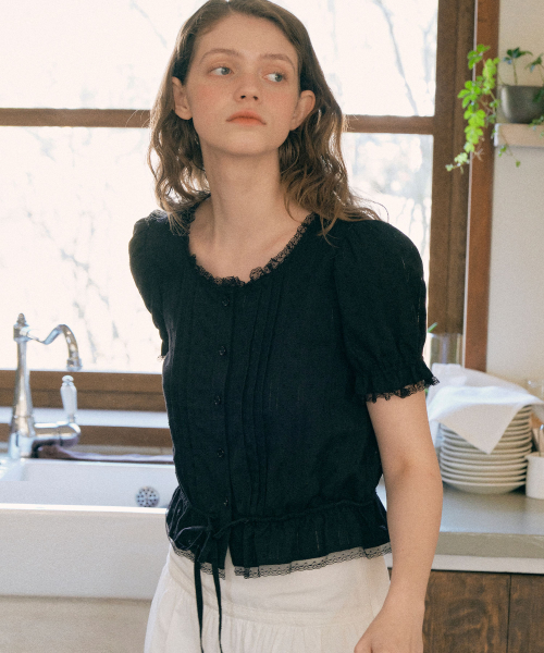 FRILL SHIRRING BLOUSE BLACK