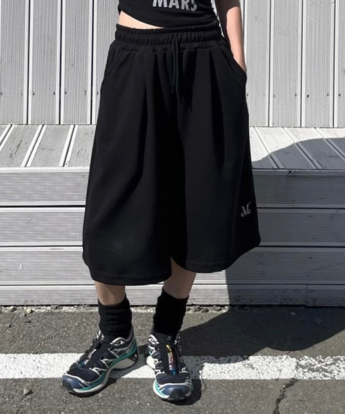 BERMUDEA SWEAT PANTS (Black, Gray)