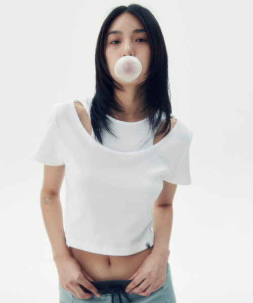 INCISION CROP H/S TEE [WHITE]