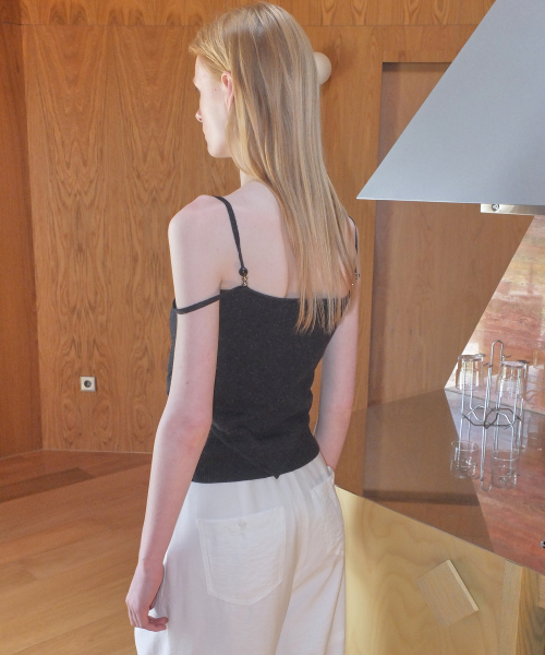 RHOMBUS BEADS TOP - BLACK