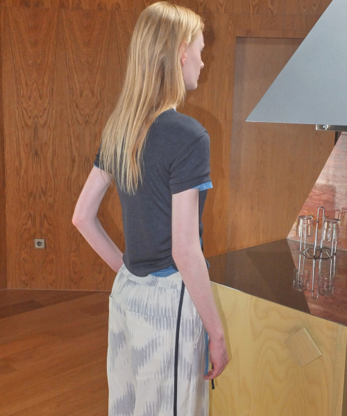 SIDE STRING HALF TOP - DARK GREY