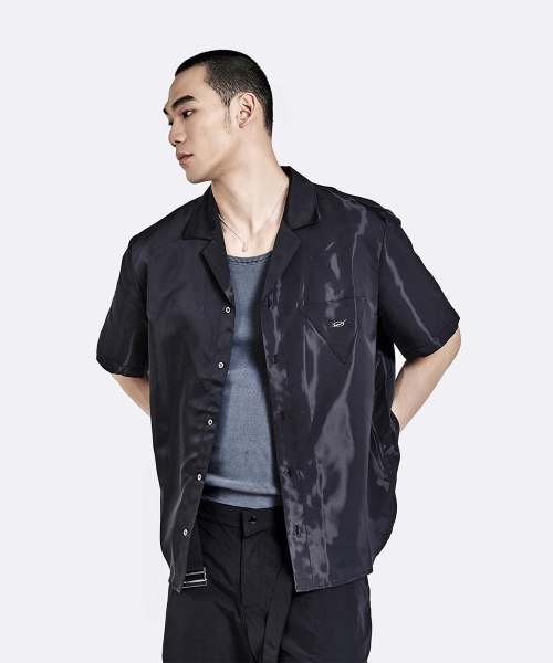 Shiny Half shirt - Black