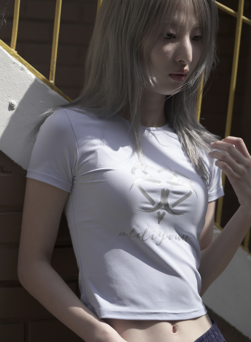 Heart reflex crop Tee (sky)