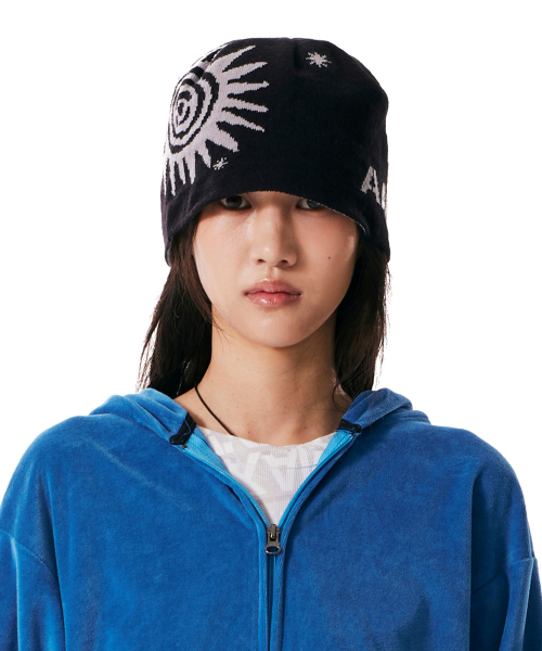 Sun Jacquard Beanie (Black)