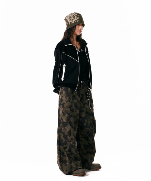 Knee Pin-tuck Camouflage Twill Pants (Khaki)