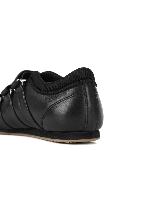 MOZZI SHOES IN BLACK