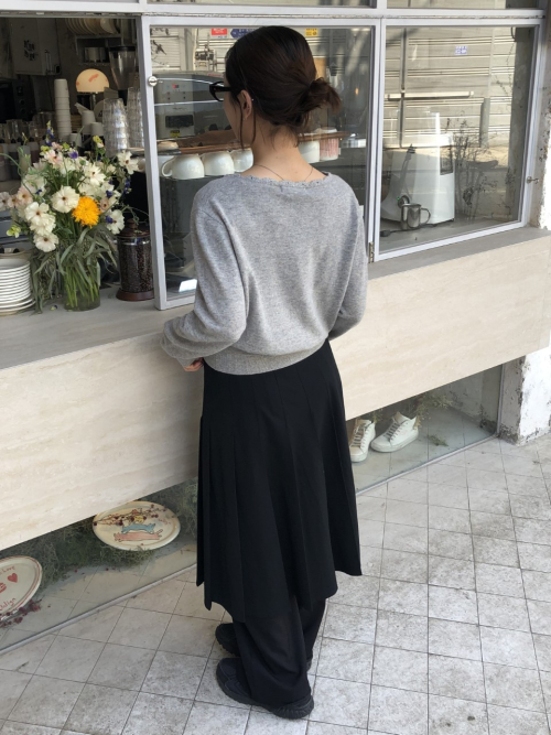 살레나 울 브이넥 가디건