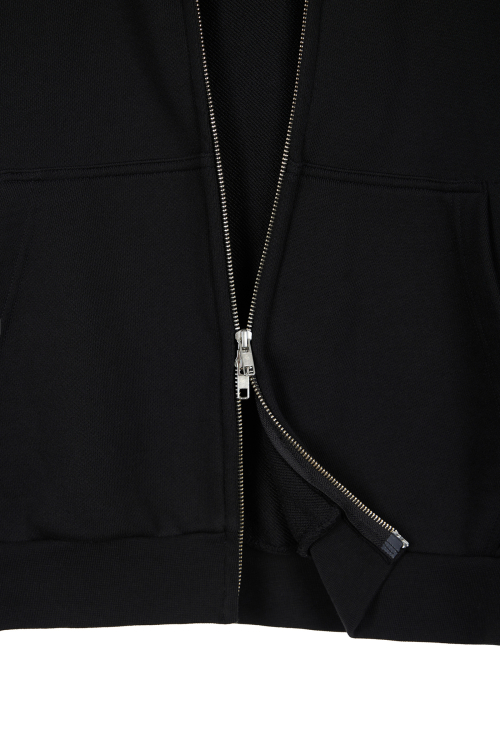 LOST IN SYDNEY ZIP-UP HOODIE IN BLACK