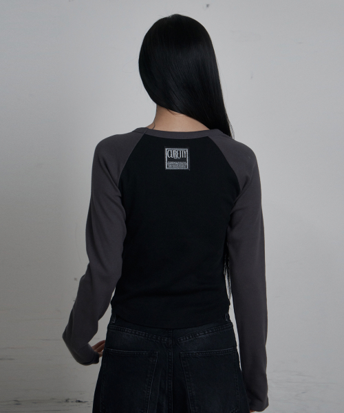 C RAGLAN LONG SLEEVE T-SHIRT_BLACK