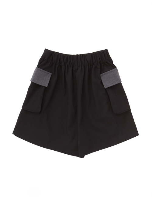 BUTTON WOOL SHORTS / BLACK