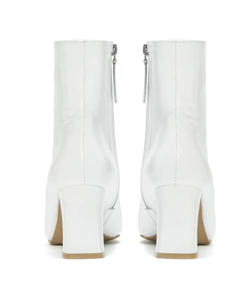 Jenny Boots [White]