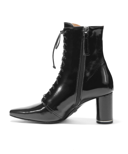 Glossy Lace-Up Boots [Black]