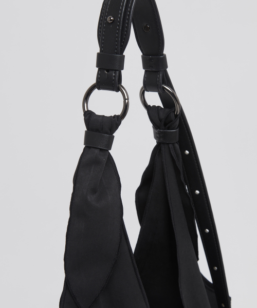 Flow bag(Black)_OVBAX24701BLK