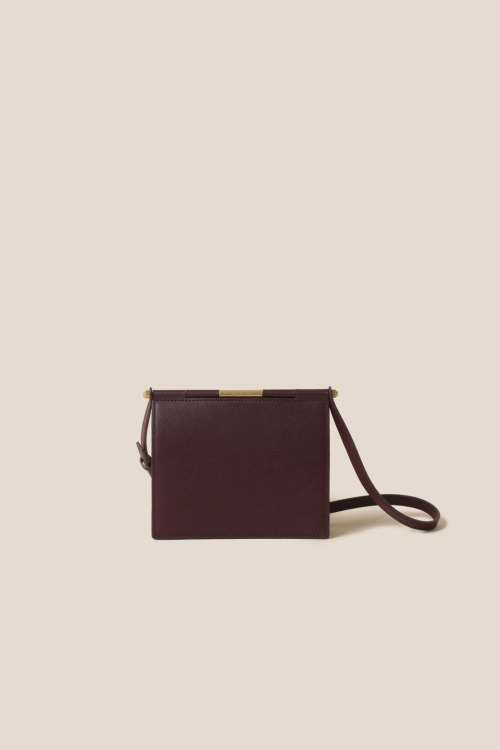 Mael Passport Wallet (Wine)_RCWGX24643WIX