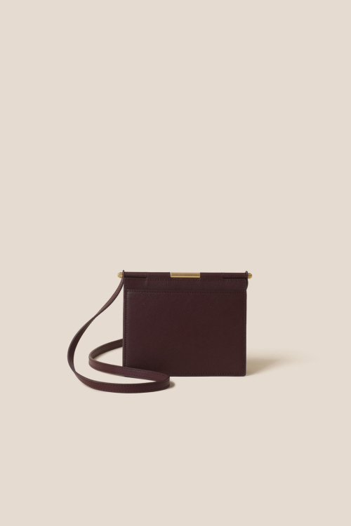 Mael Passport Wallet (Wine)_RCWGX24643WIX