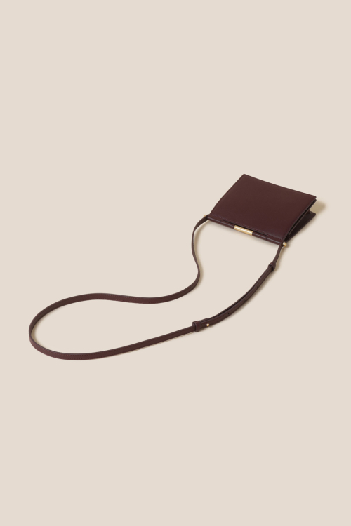 Mael Passport Wallet (Wine)_RCWGX24643WIX