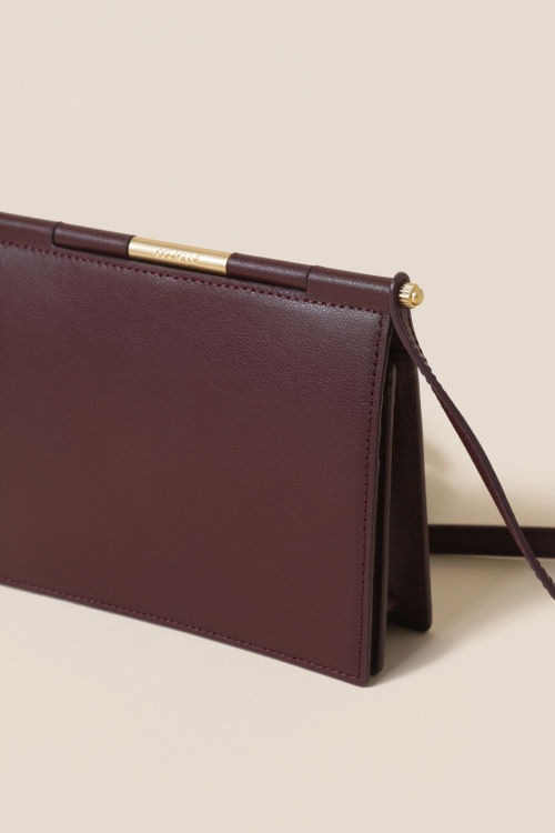 Mael Passport Wallet (Wine)_RCWGX24643WIX