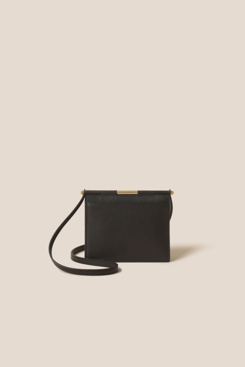 Mael Passport Wallet (Brown)_RCWGX24643BRD