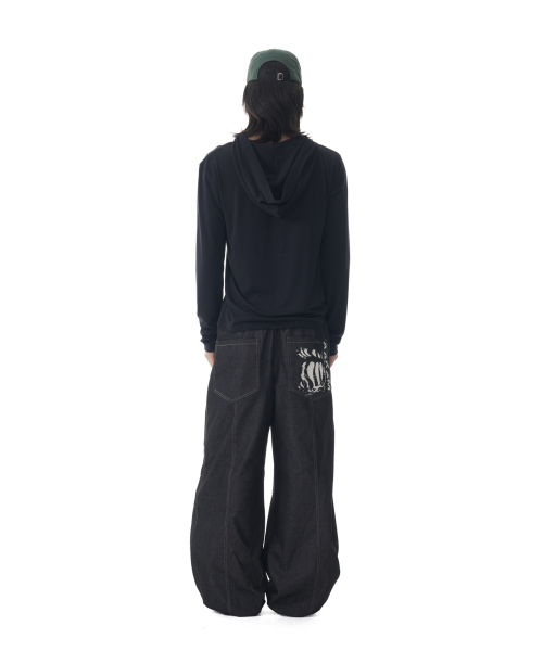 Studded Leaf Hooded Long Sleeve (Black)